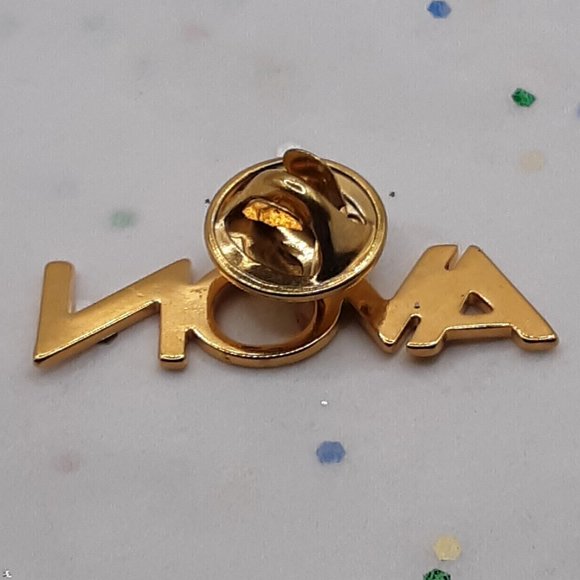 AVON Exclusive Representative Pin Brooch Pinback Clasp Block Letters - Picture 4 of 8